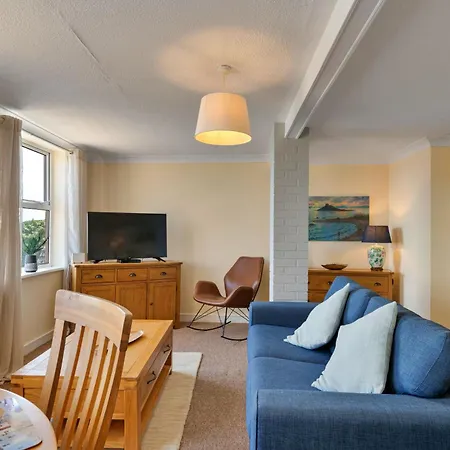 Finest Retreats - No 11 Porthminster Apartment St Ives (Cornwall)