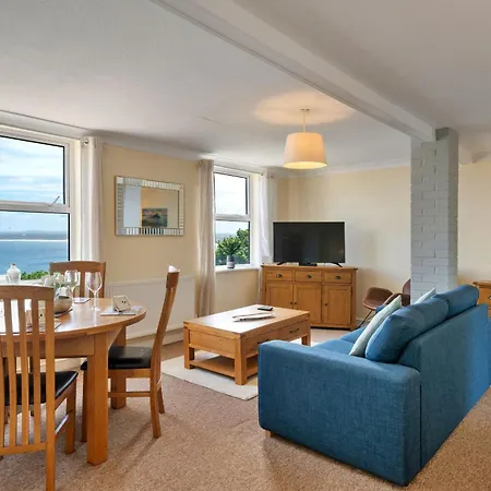 Finest Retreats - No 11 Porthminster